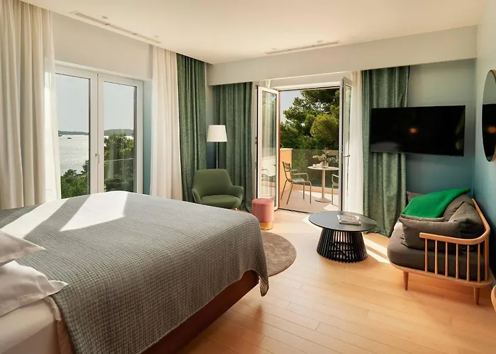 Villa Beautiful Crystalsea 2 With A Pool In Hvar *