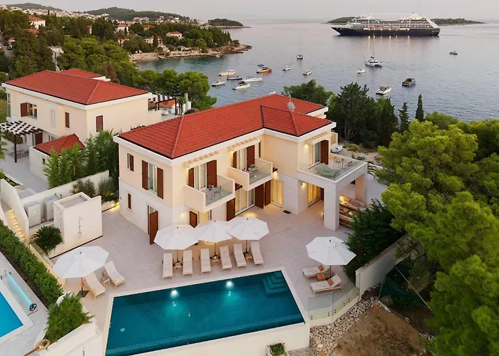Beautiful Crystalsea 2 With A Pool In Hvar *
