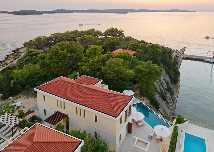 Beautiful Crystalsea 2 With A Pool In Hvar