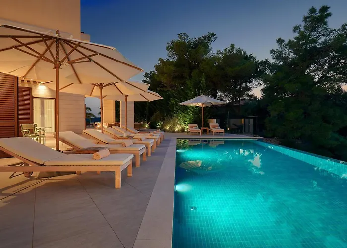 Beautiful Crystalsea 2 With A Pool In Hvar *